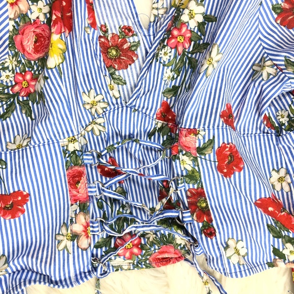 IKY & ME Cropped Floral Corset Blouse, Small - Picture 4 of 6